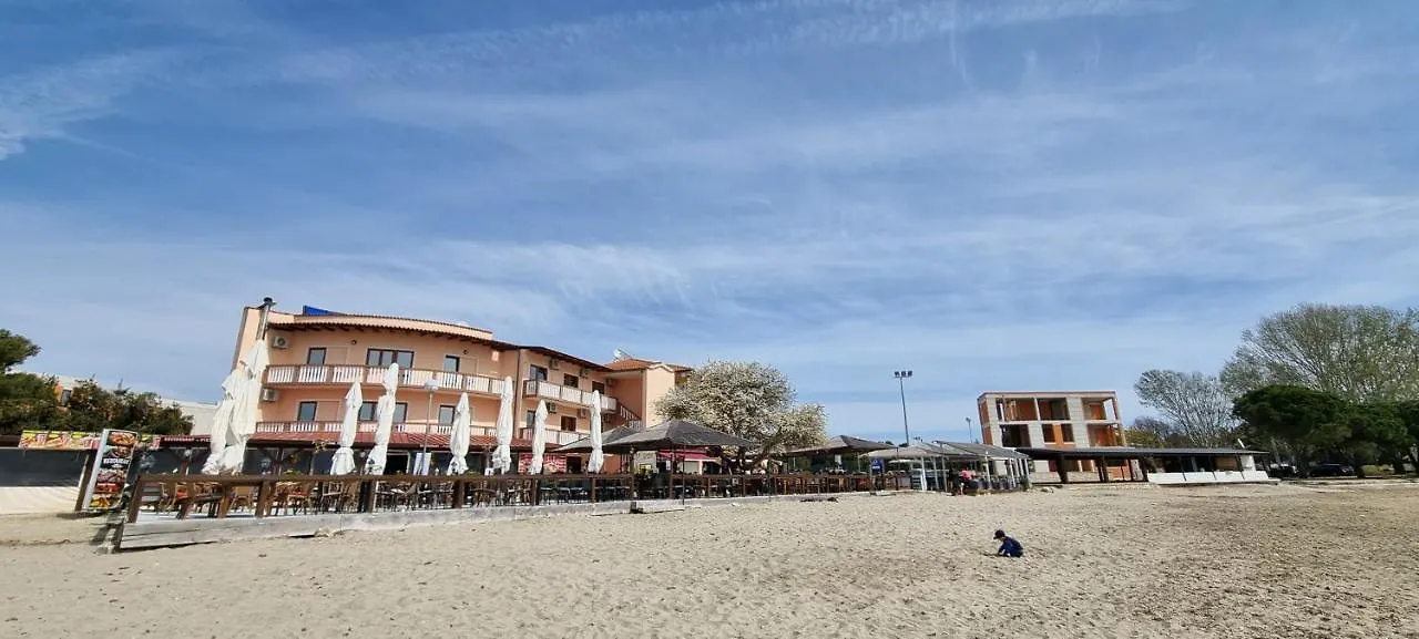 Sand Beach Apartment Idila ميدولين