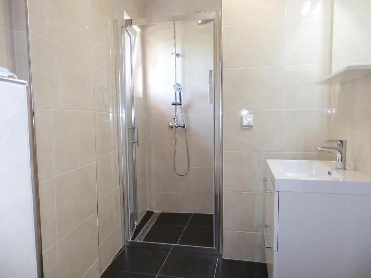 Sand Beach Apartment Idila ميدولين