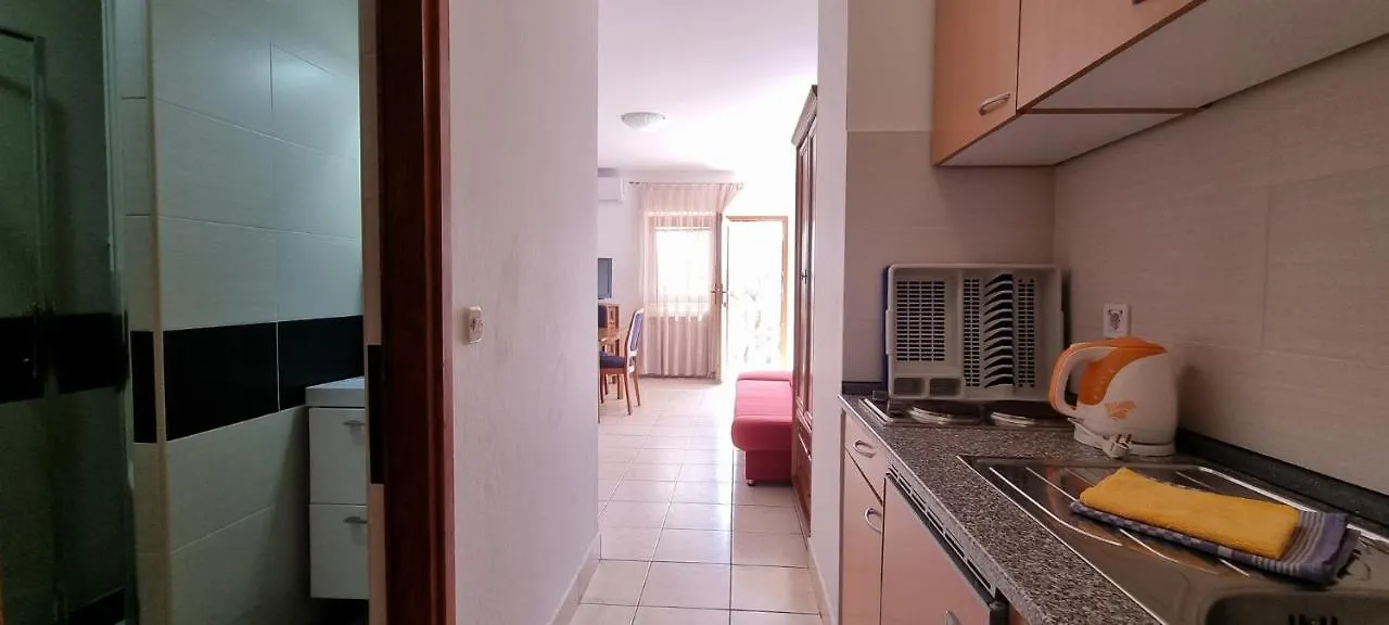 Sand Beach Apartment Idila ميدولين