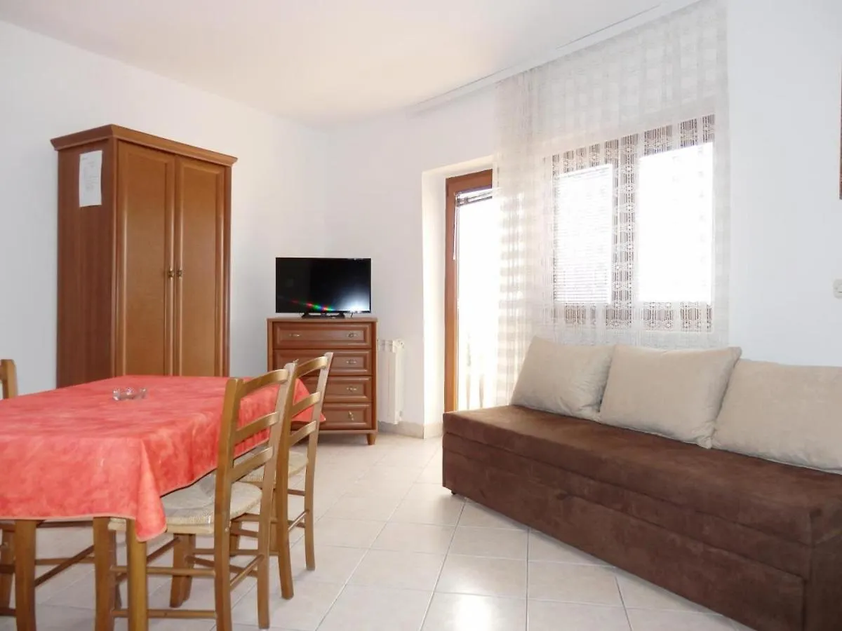 Sand Beach Apartment Idila ميدولين