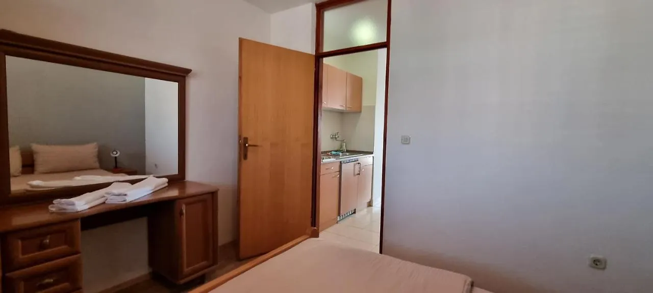 Sand Beach Apartment Idila ميدولين