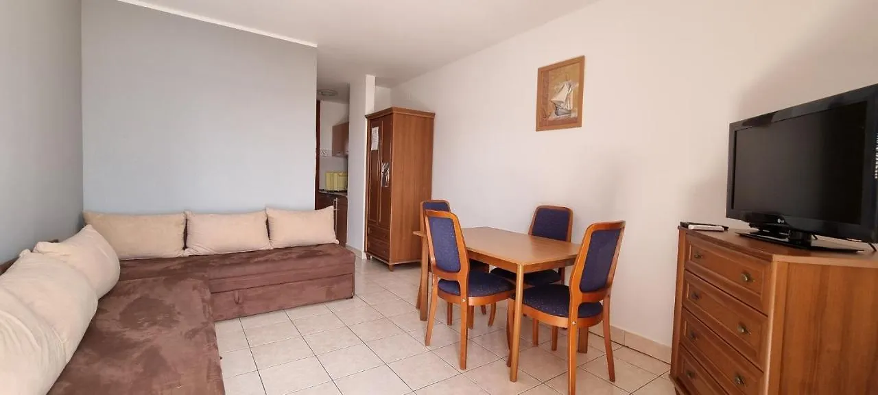 Sand Beach Apartment Idila ميدولين 0*,